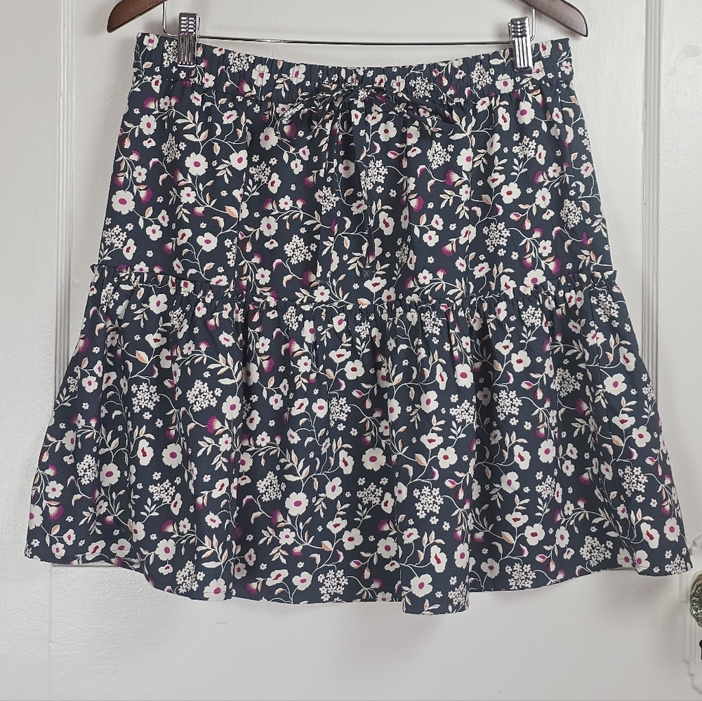LOFT Outlet Grey Floral Tiered Woven Circle Skirt M